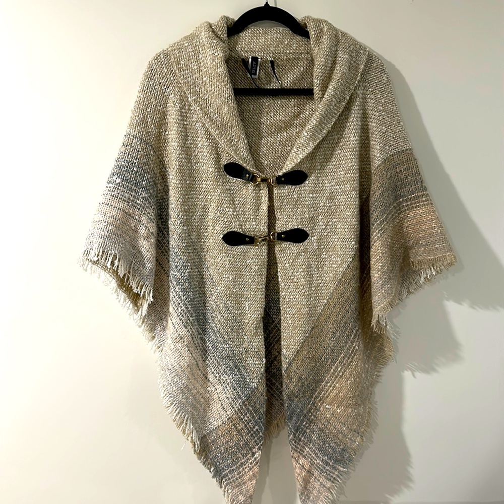 Dressy poncho